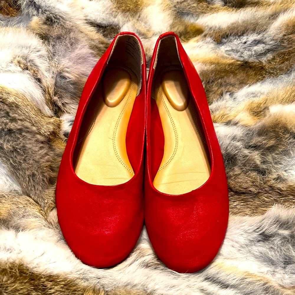 Ladies Sz 8 HUSH PUPPIES Medium Moyen Vegan Leather Red Loafers  BallerinasShoes